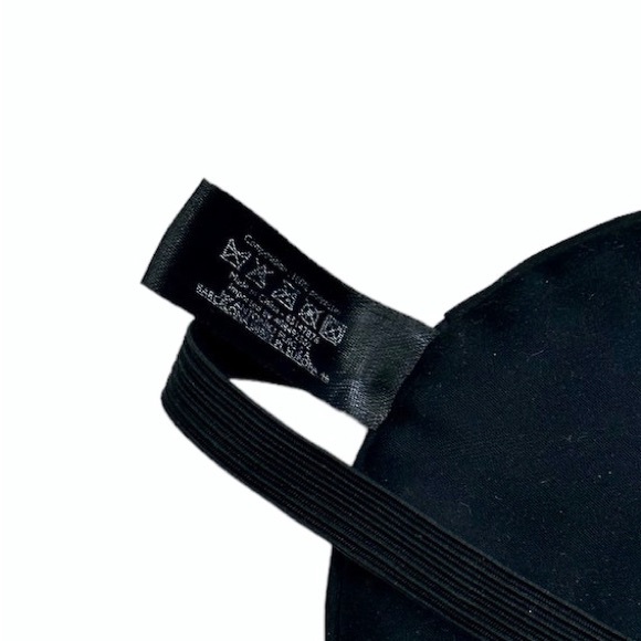 Prada sleeping mask - Picture 4 of 4